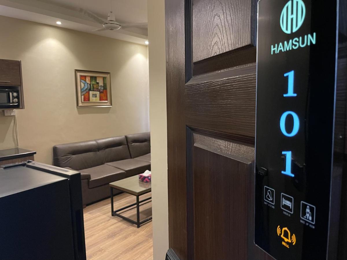 Hotel Hamsun Shahrah-E-Faisal Karáčí Exteriér fotografie