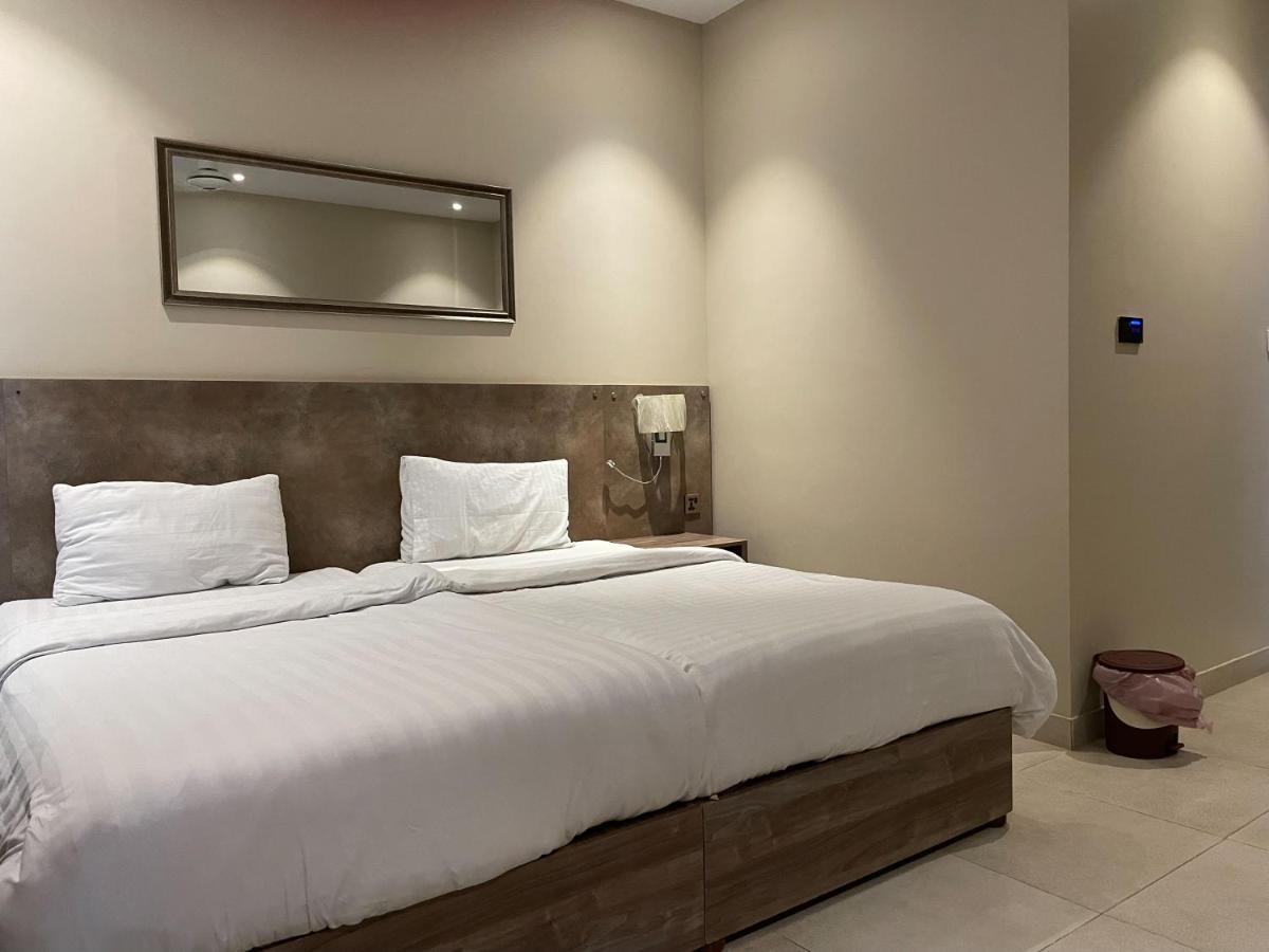 Hotel Hamsun Shahrah-E-Faisal Karáčí Exteriér fotografie