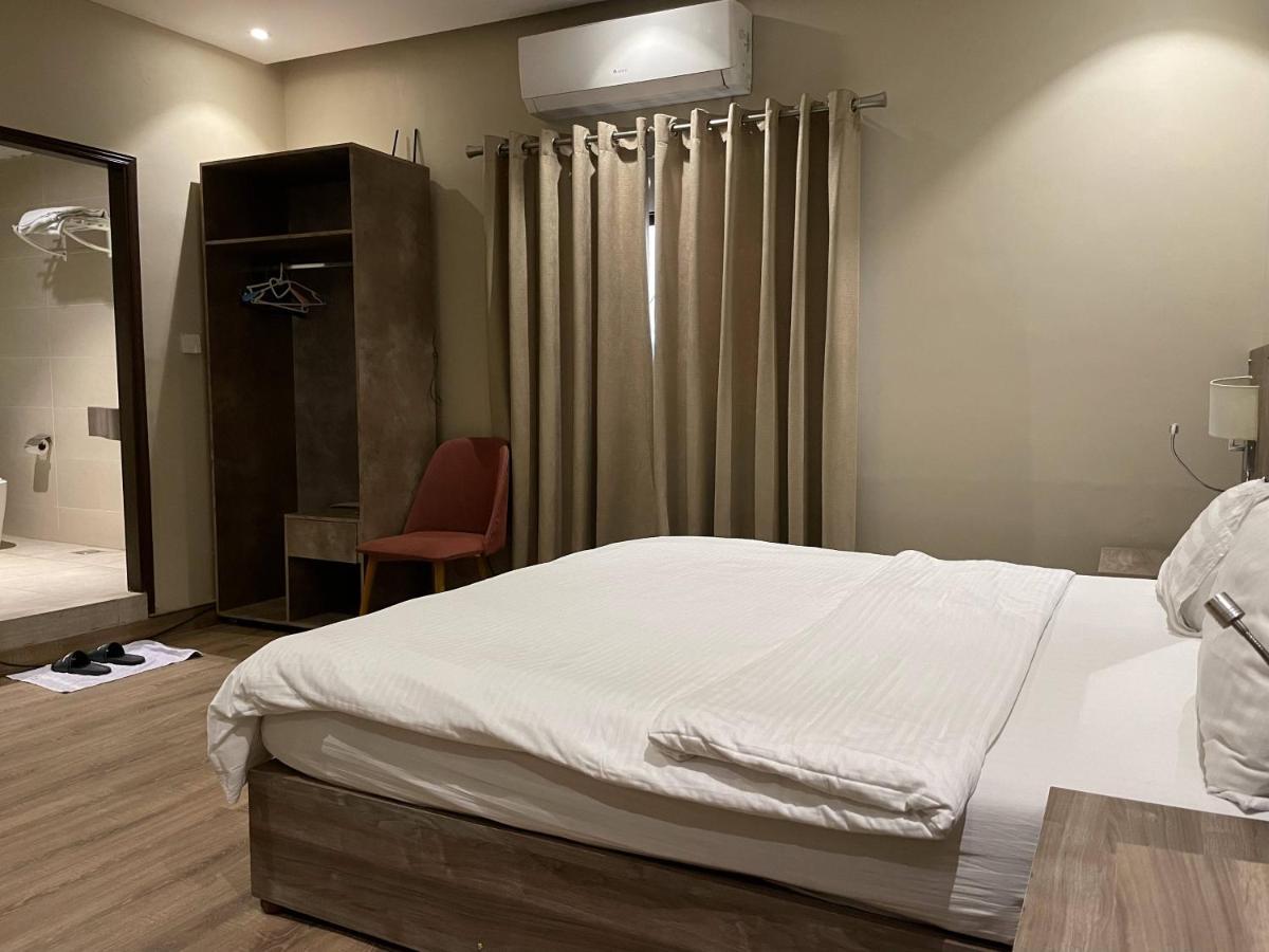 Hotel Hamsun Shahrah-E-Faisal Karáčí Exteriér fotografie